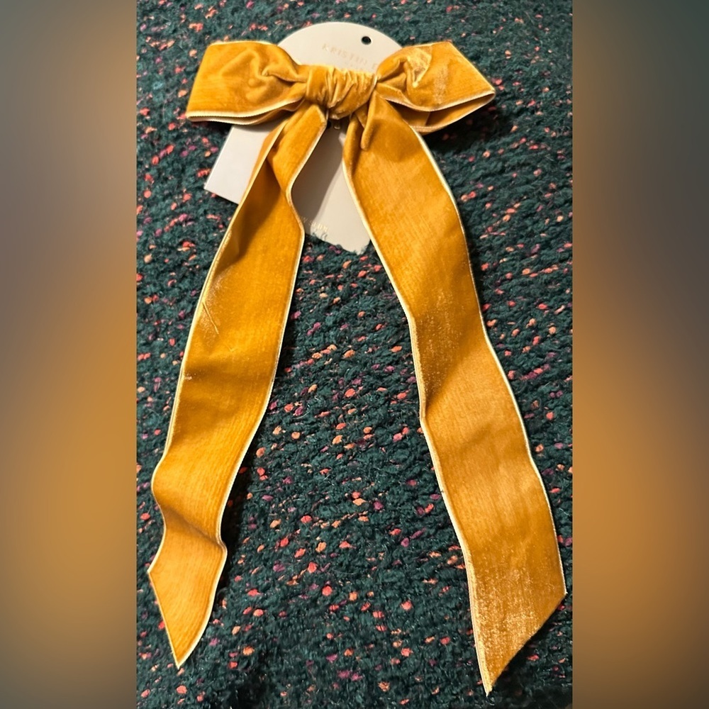 🎸Kristin Ess🎸🔥NWT🔥The Velvet Bow Slide in Gold